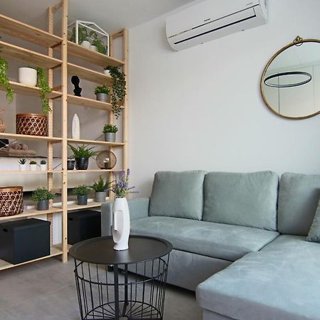 Apartamento Phaedrus Living Seaside Luxury Flat Athina 123 Paphos Exterior foto